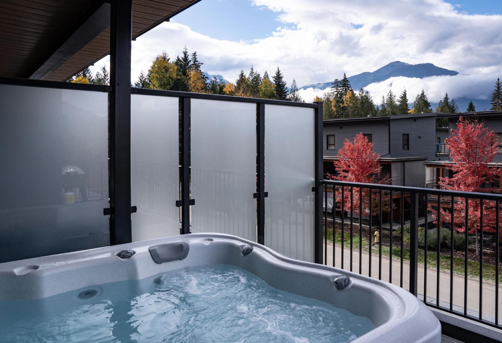 Apartment Bluebird Daze By Vacations Revelstoke